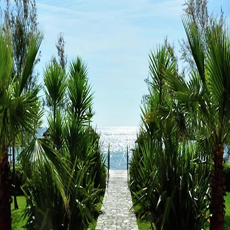 In Moriani-plage By Sandy * Сан-Николао